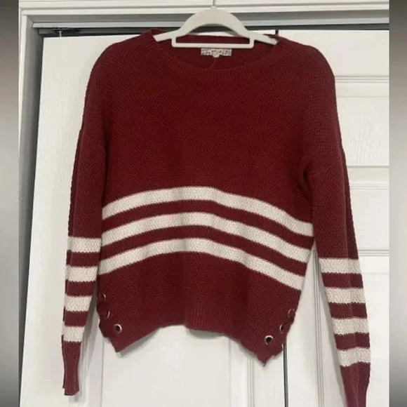 Red Marroon Lightweight Sweater Striped Small - Picture 1 of 1